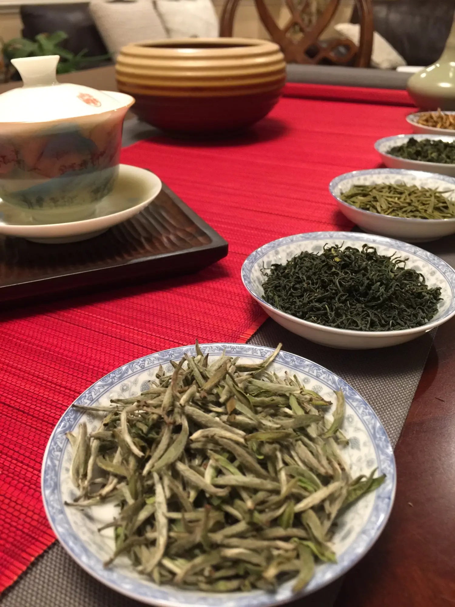 The Colors of Our Teas – A Quick and Friendly Guide to Tea Types