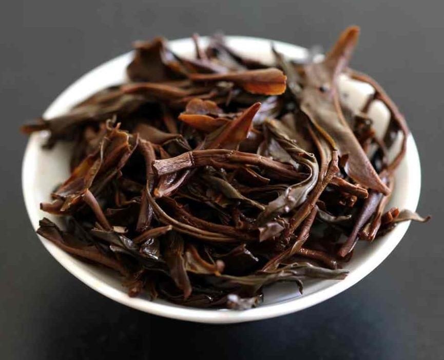 Feng Qing Wild Grown Ancient Tree Pu-erh Black Tea
