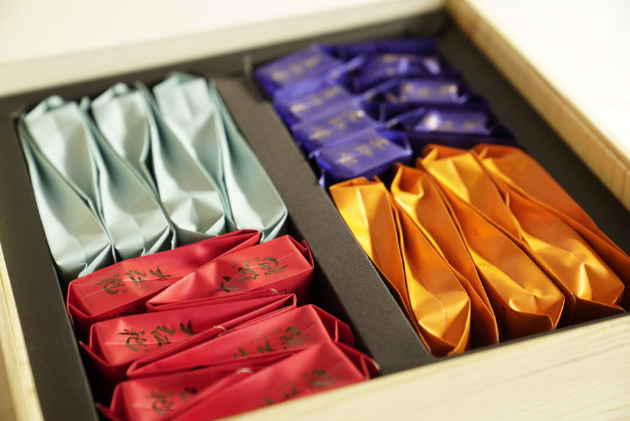 Gift - Authentic Wuyi Rock Oolong Tea Assortment Box MeiMei Fine Teas