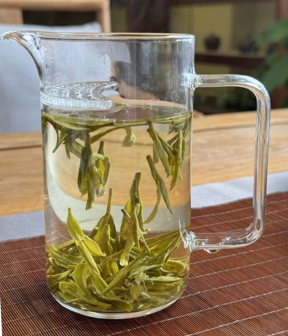 Signature Shi Feng Long Jing Dragon Well Green Tea