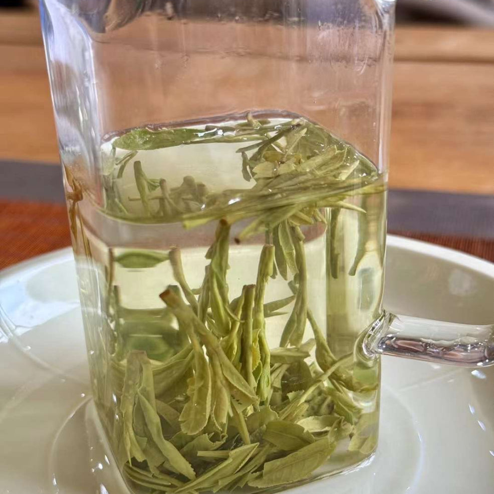 Award-winning Old Bush Dragon Well Green Tea Long Jing