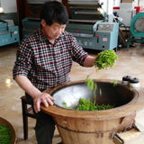 Signature Shi Feng Long Jing Dragon Well Green Tea