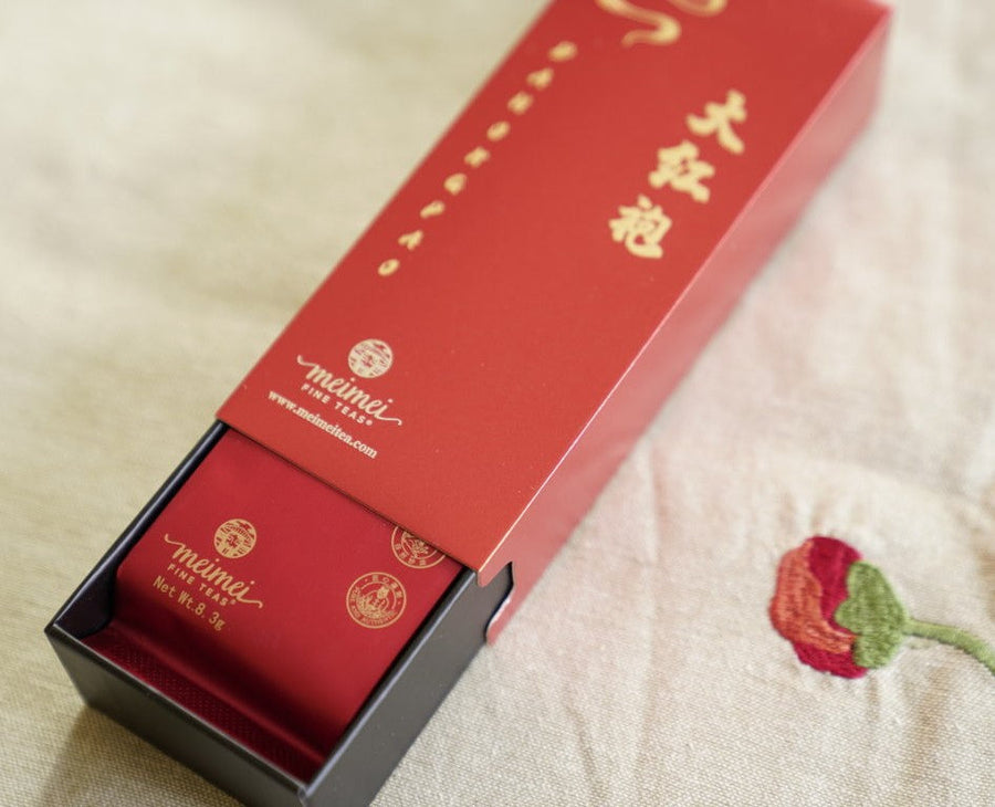 Wuyi Rock Oolong Award-winning Big Red Robe Da Hong Pao