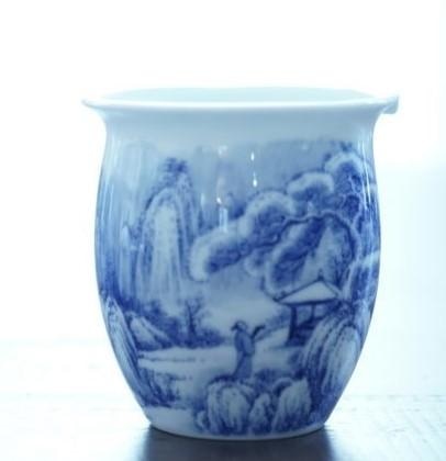 Jingdezhen Blue and White Porcelain Snow Mountain Fair Cup Pitcher