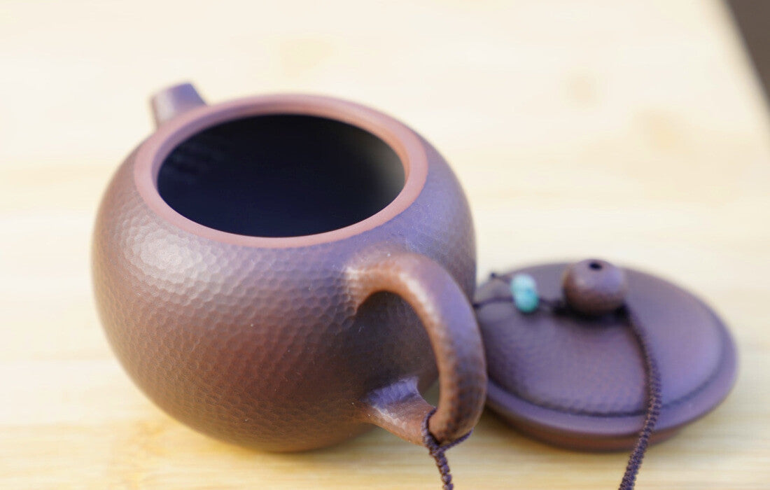 Artisan Jian Shui Purple Clay Hammered Finish with Thread Teapot