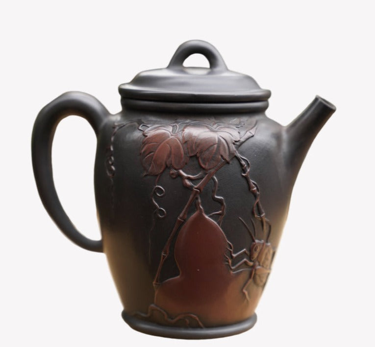 Jian Shui Purple Clay Teapot Mantis and Beetle Sculpture