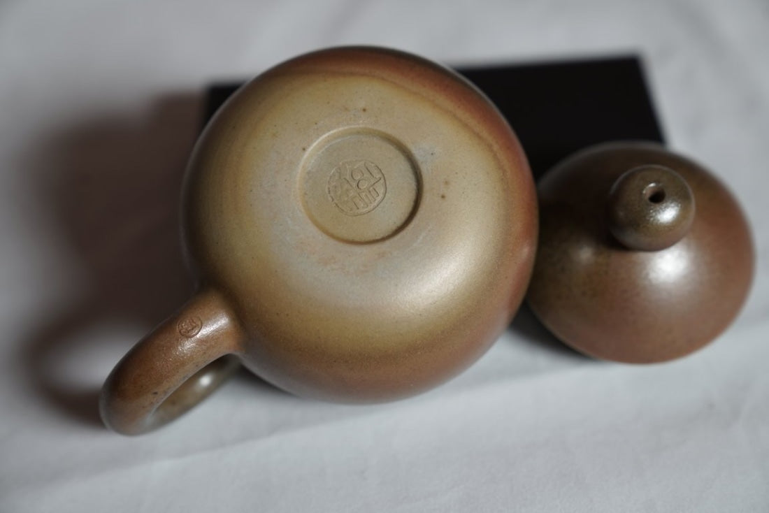 Artisan Jianshui Clay Wood-fired Teapot Dragon Egg Long Dan