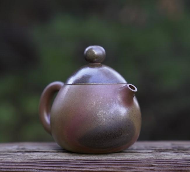 Artisan Jianshui Clay Wood-fired Teapot Dragon Egg Long Dan