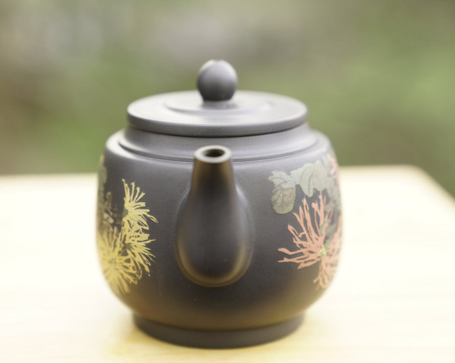Artisan Jianshui Purple Clay Teapot Inscribed Chrysanthemum Teapot