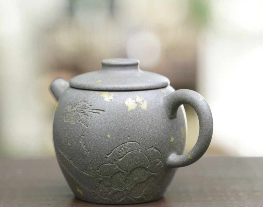 Artisan Yixing Zisha Purple Clay Big Wheel Bead Small Teapot