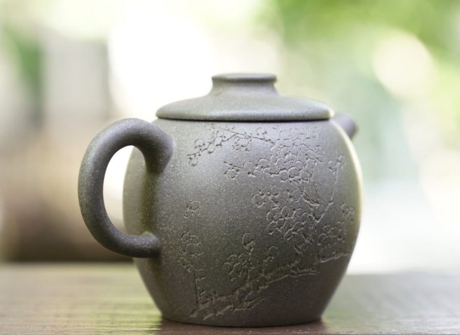 Artisan Yixing Zisha Purple Clay Big Wheel Bead Small Teapot
