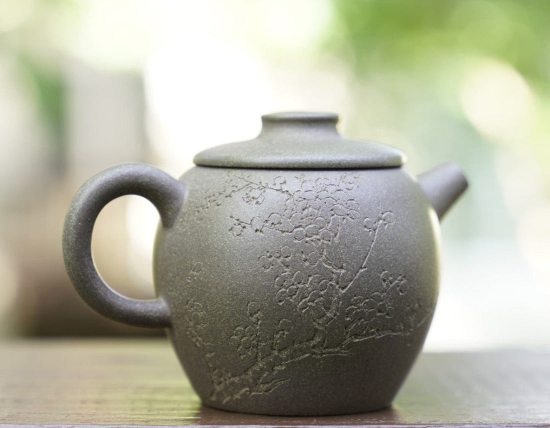 Artisan Yixing Zisha Purple Clay Big Wheel Bead Small Teapot