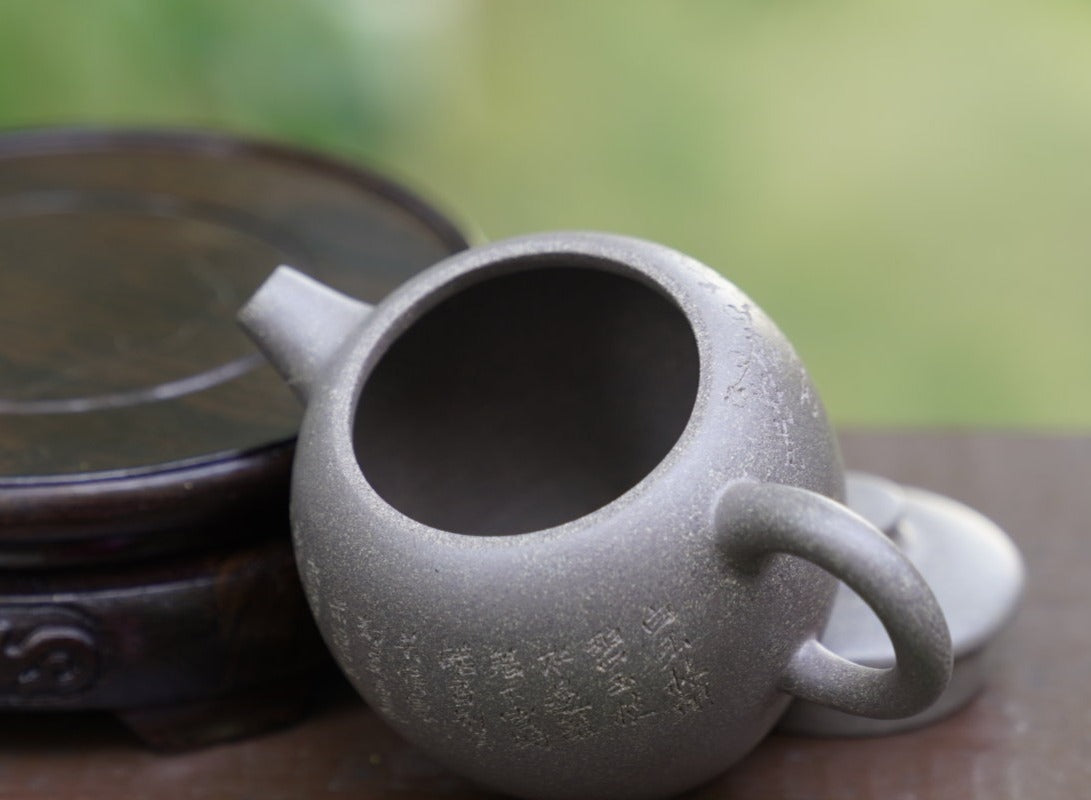 Artisan Yixing Zisha Purple Clay Big Wheel Bead Small Teapot