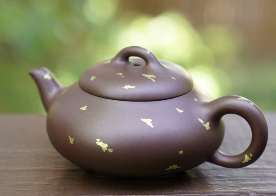 Artisan Yixing Zisha Purple Clay Teapot Gold Sprinkled Han Tang Shi Piao