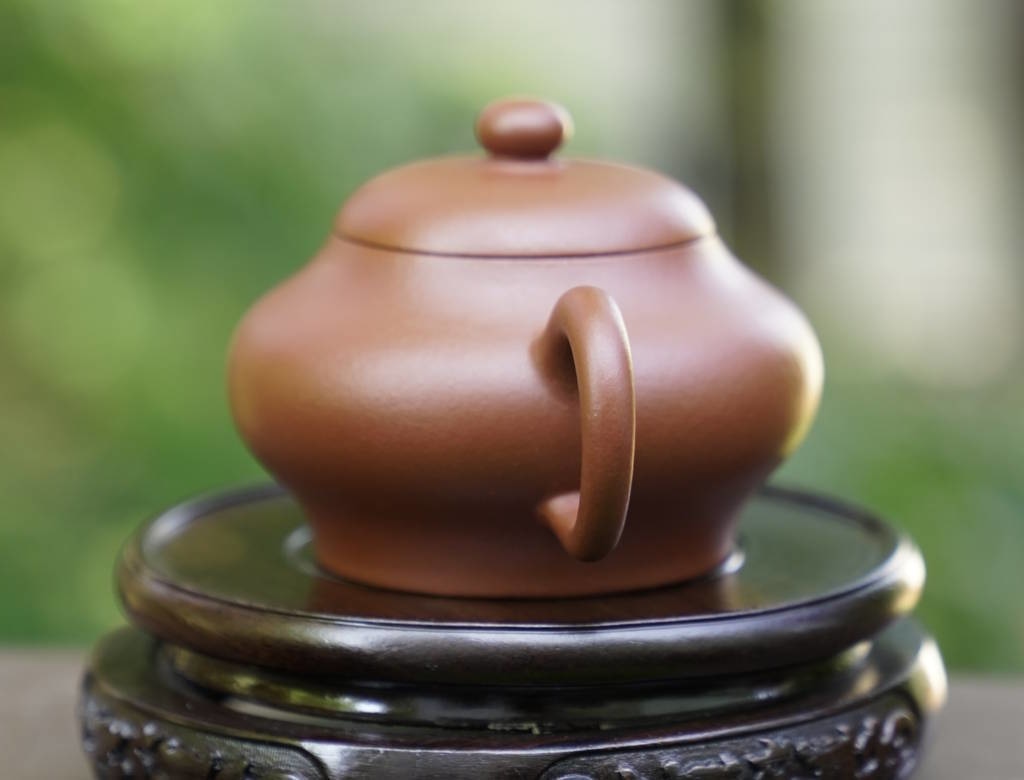 Authentic Yixing Zisha Purple Clay De Li Benefit Teapot