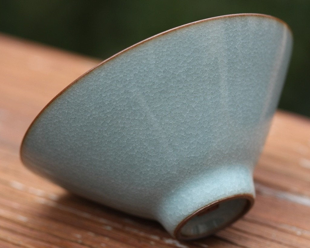 Celadon Tea Cup Geyao Kiln Longquan Qing Ci Fish’s Egg Nest Glaze