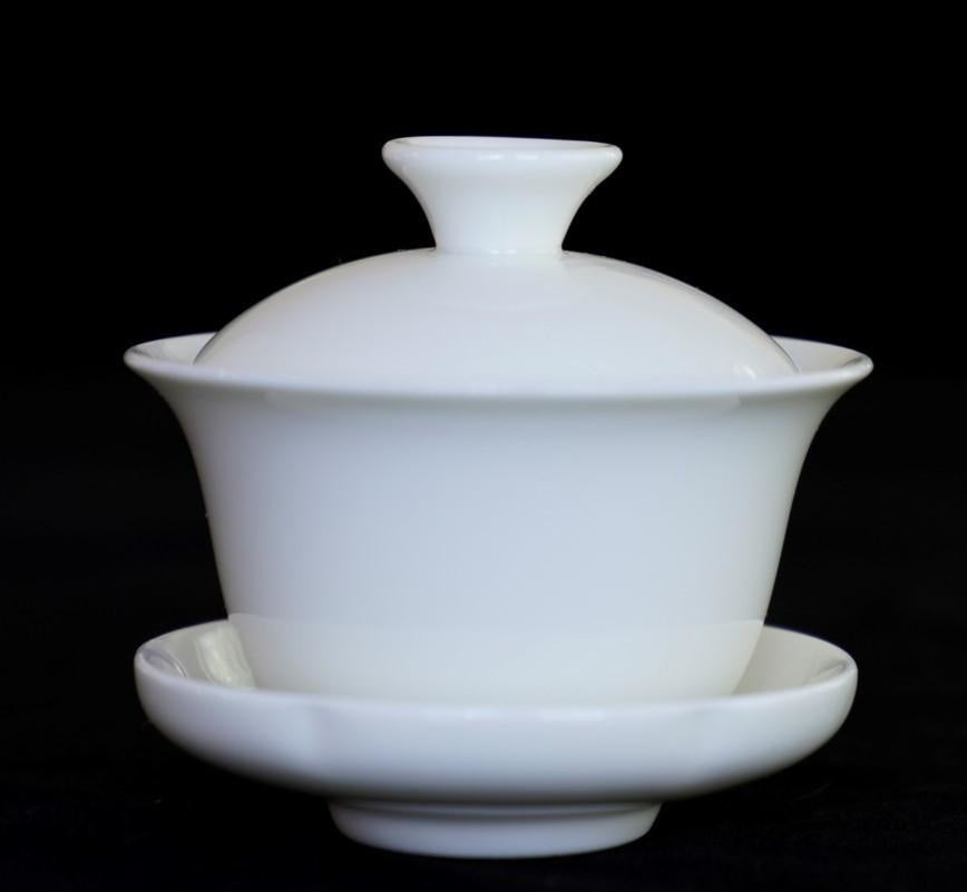 Essential White Porcelain Gaiwan and Gongfu Teacups Set