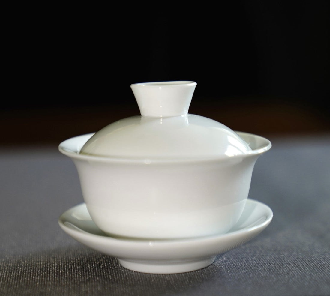 Essential White Porcelain Gaiwan and Gongfu Teacups Set