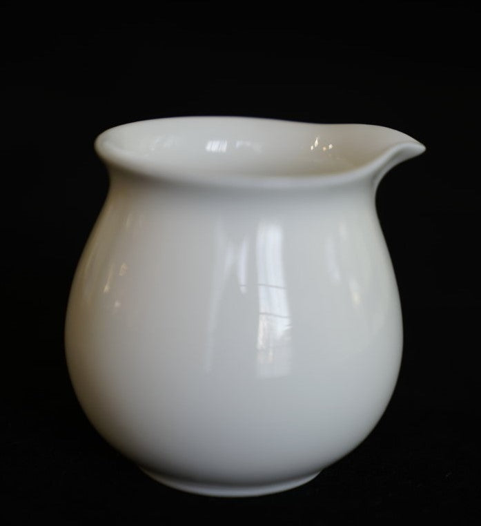Essential White Porcelain Gaiwan and Gongfu Teacups Set