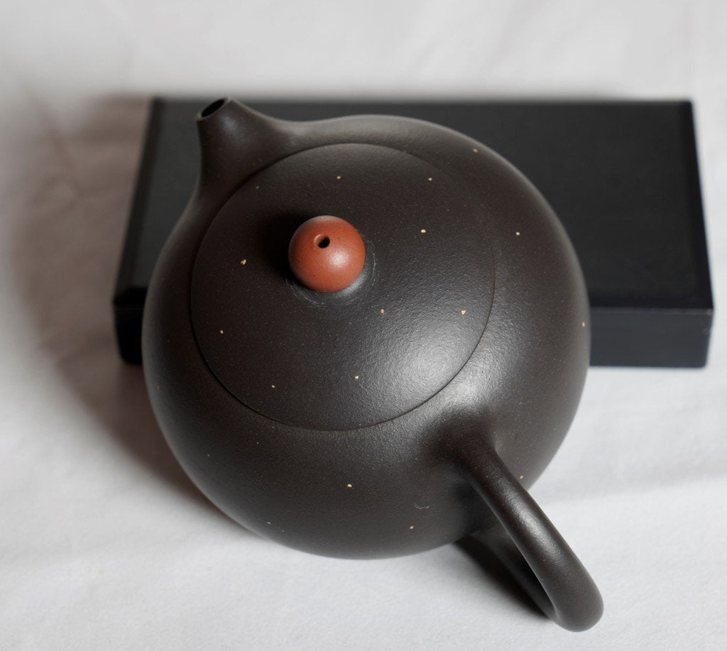 Genuine Yixing Zisha Clay Teapot Hei Ni Xi Shi