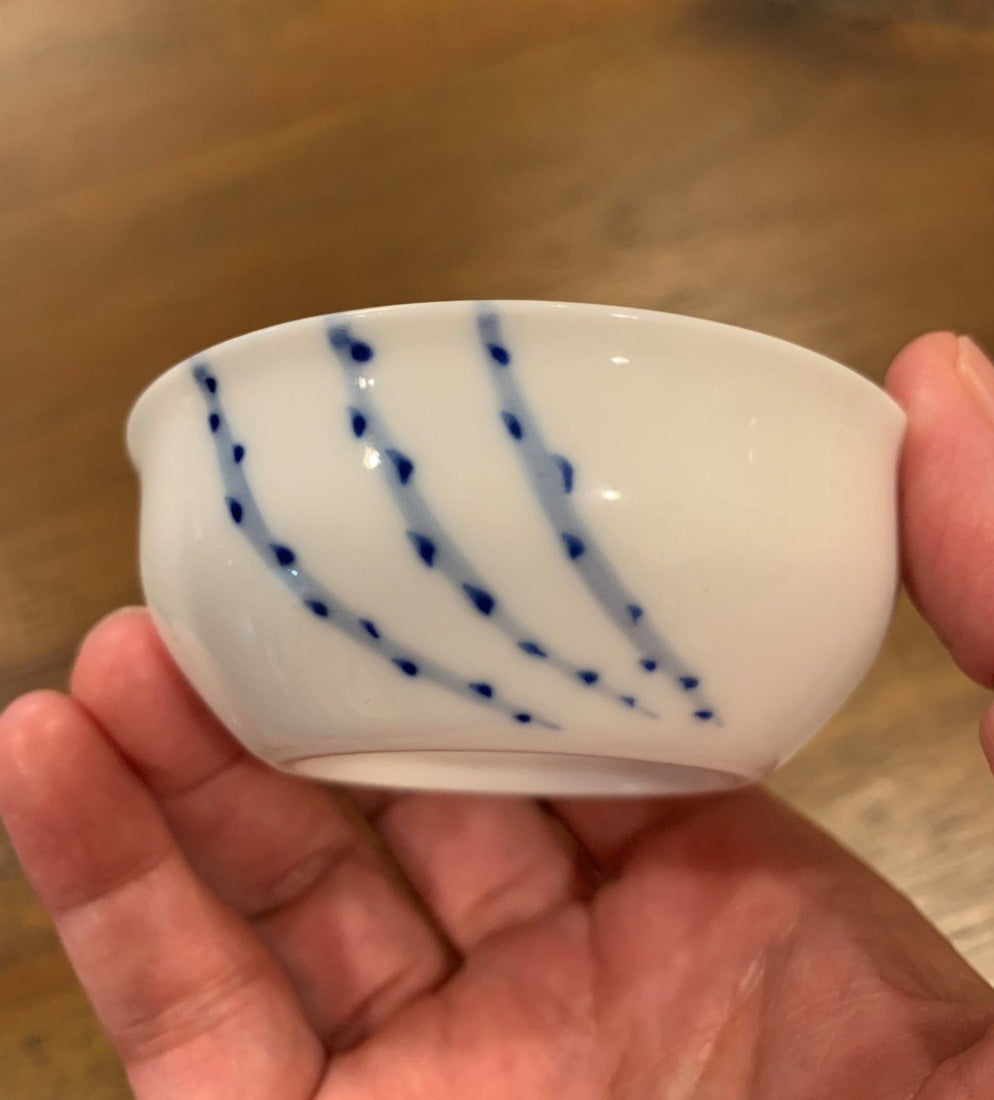 Jindezhen Blue and White Porcelain Fish and Lotus Tea Cup