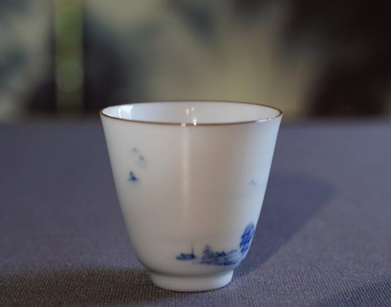 Jingdezhen Artisan Blue and White Porcelain Landscape Gongfu Teacup