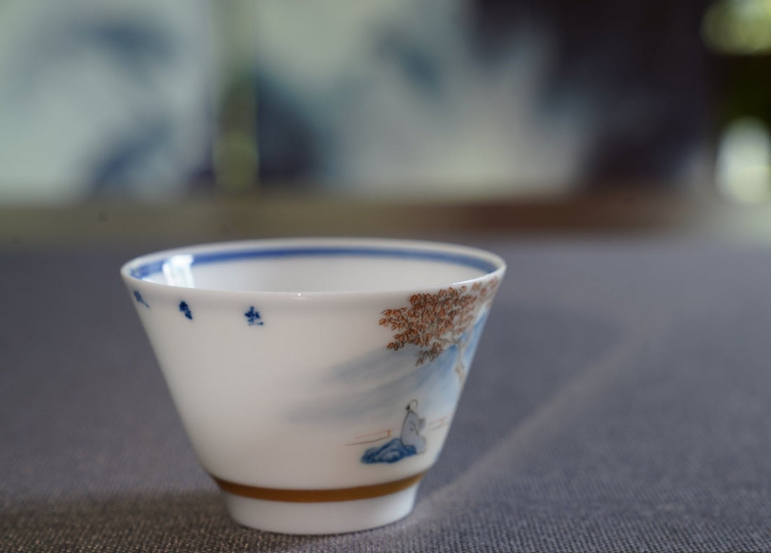 Jingdezhen Doucai Porcelain Gold Rim Teacup Autumn