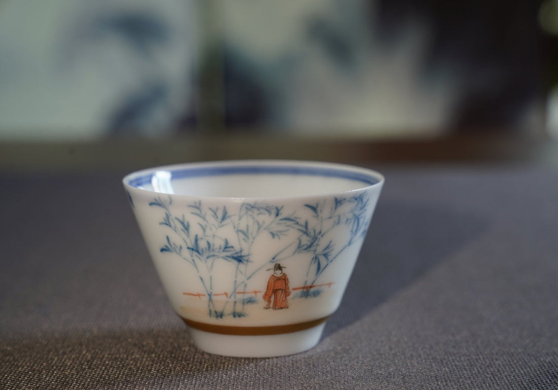 Jingdezhen Doucai Porcelain Gold Rim Teacup Autumn