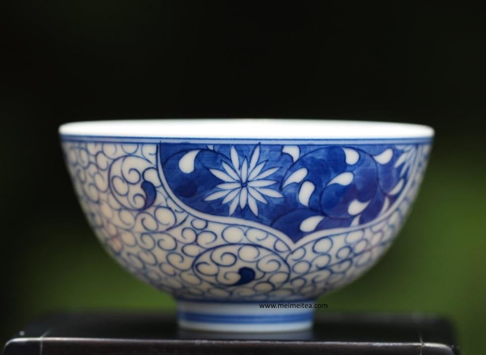 Jingdezhen Blue and White Porcelain Artisan Teacup Classic Heart-shaped