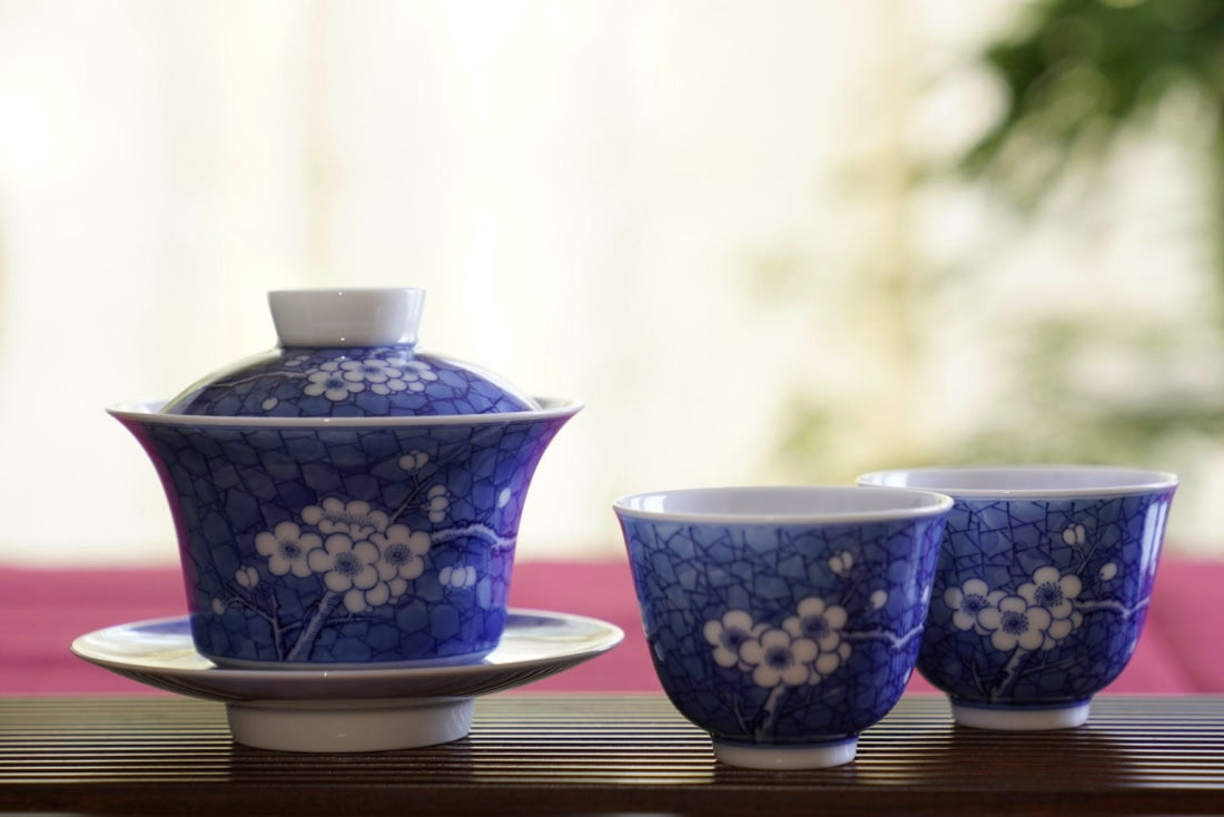 Jingdezhen Blue and White Porcelain Gaiwan Set Cracking Ice Plum Blossom