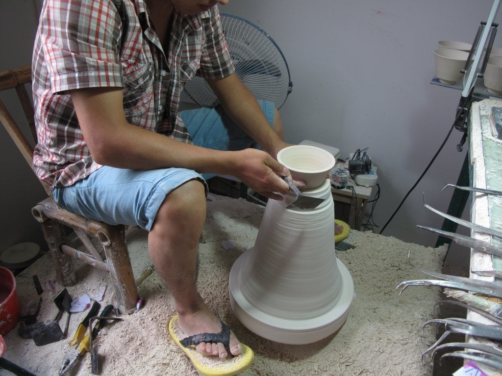 Jingdezhen Blue and White Porcelain Gaiwan Set Cracking Ice Plum Blossom