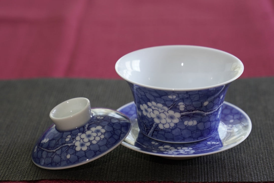 Jingdezhen Blue and White Porcelain Gaiwan Set Cracking Ice Plum Blossom