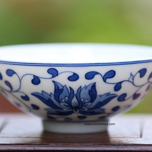 Jingdezhen Blue and White Porcelain Intertwined Lotus Bowl Hat Tea Cup