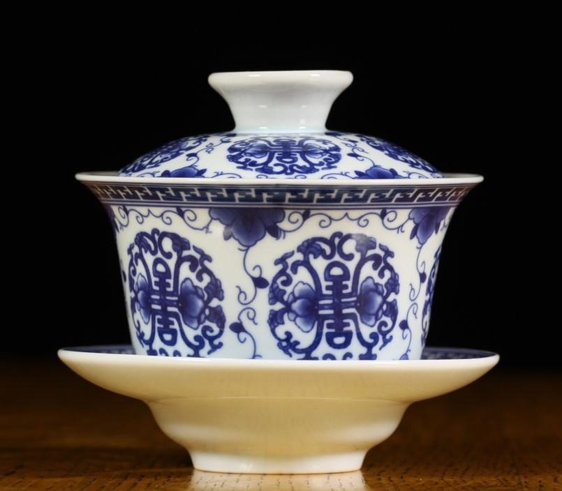 Jingdezhen Blue and White Porcelain Longevity Blessing Flower Motif Gaiwan