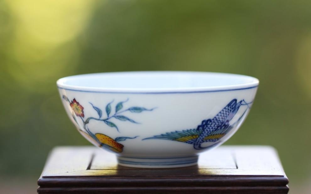 Jingdezhen Five Color Porcelain Tea Cup Red-crowned Crane and Peach