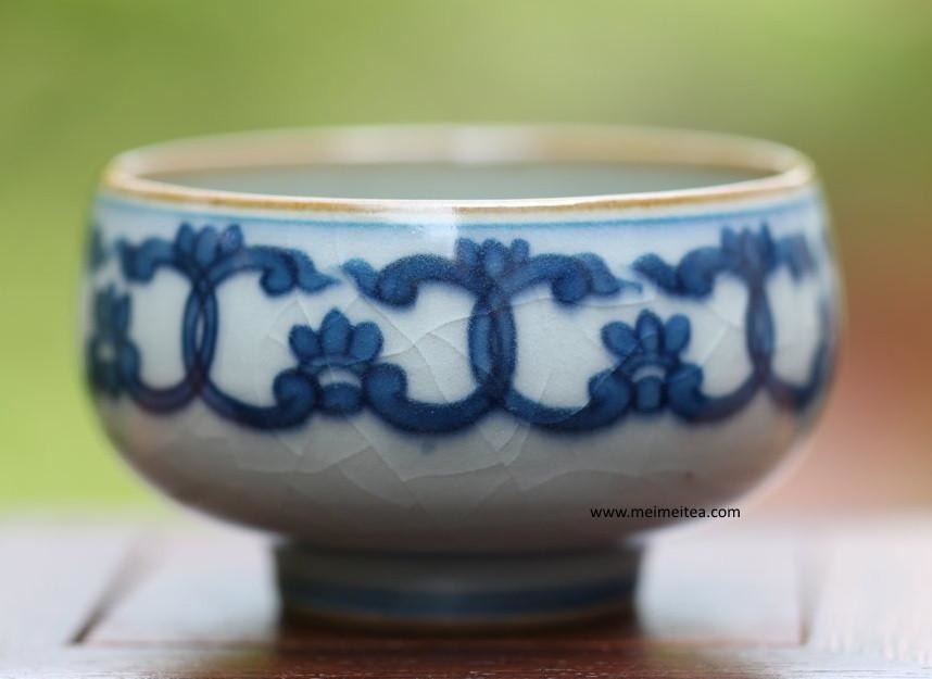 Jingdezhen Porcelain Gongfu Tea Cup Crackle Glaze Handcrafted