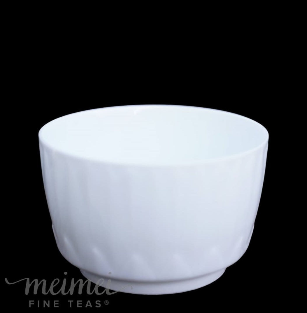 Jingdezhen Yingqing Porcelain Plantain Leaf Motif Curved Owner’s Tea Bowl