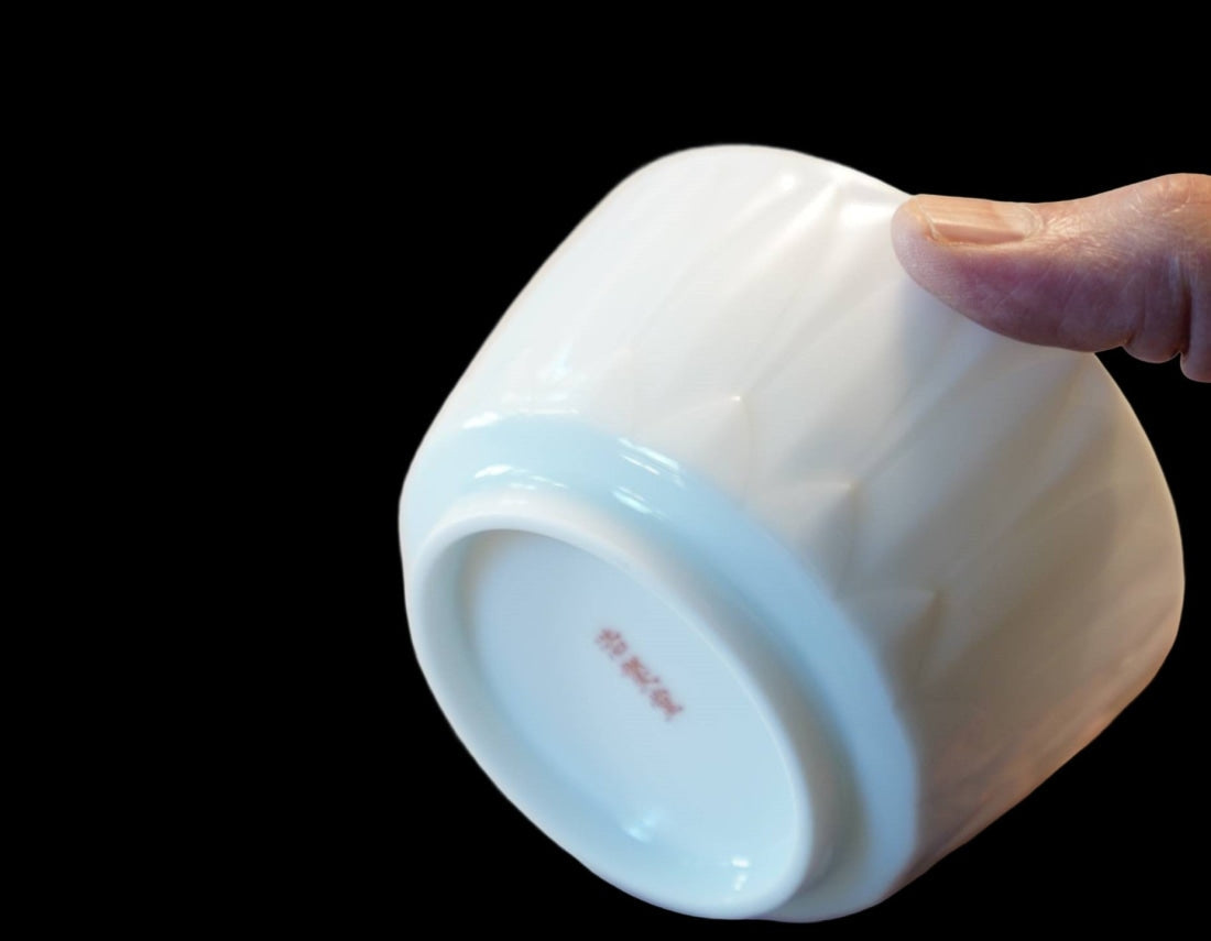 Jingdezhen Yingqing Porcelain Plantain Leaf Motif Curved Owner’s Tea Bowl