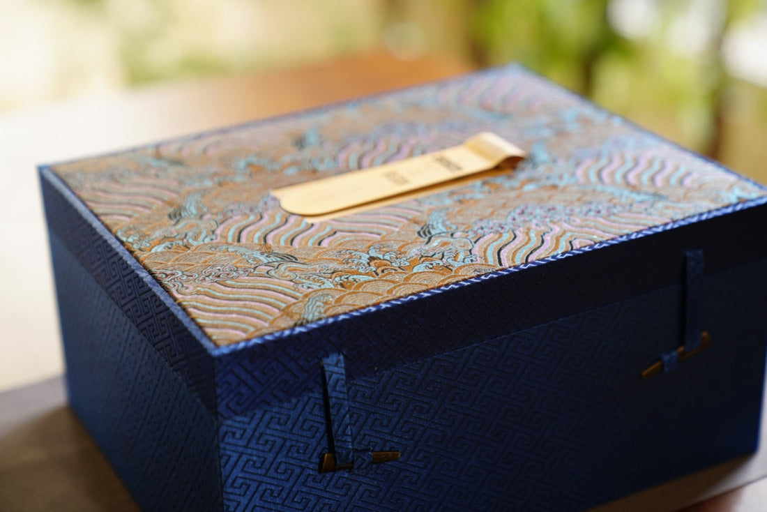 Jingdezhen Artisan Yingqing White Porcelain Gaiwan Tea Set Engraved Landscape