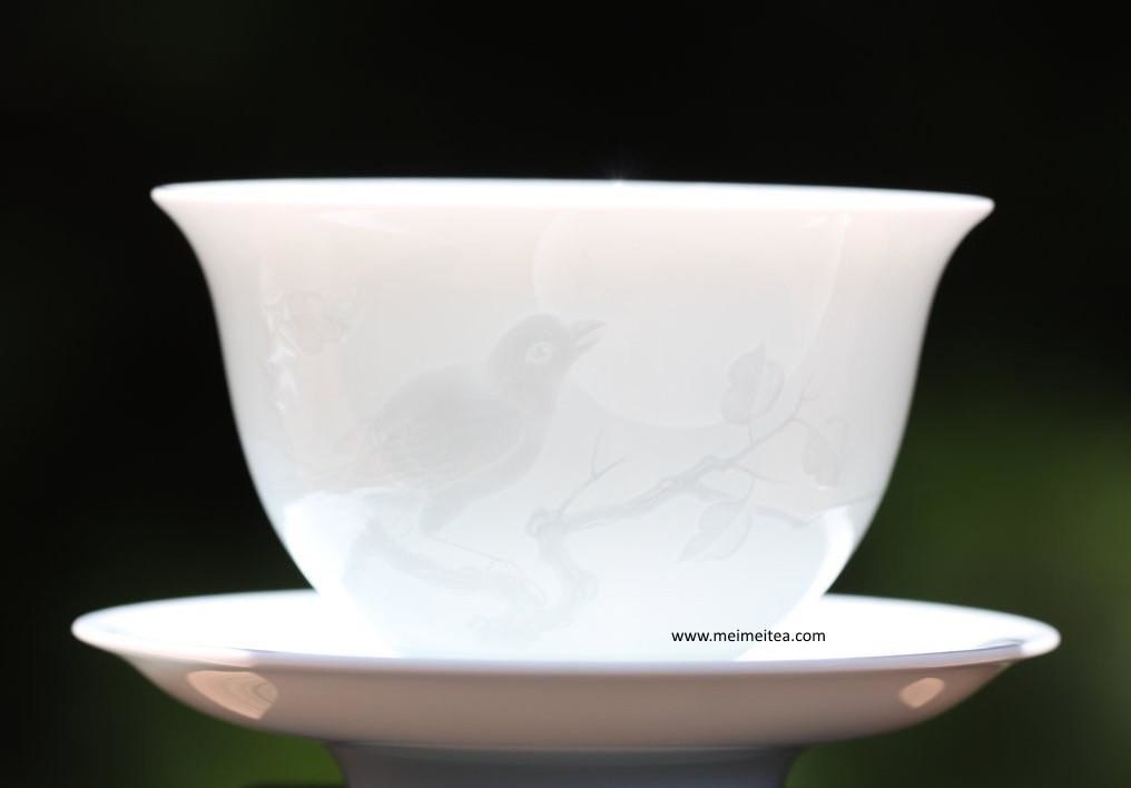 Treasure Jingdezhen White Porcelain Gaiwan Engraved Bird and Moon