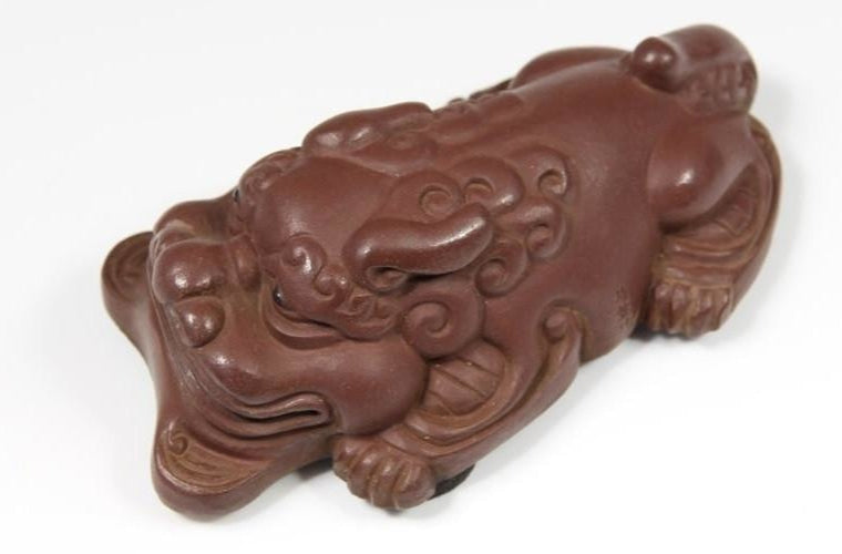 Artisan Zisha Purple Clay Tea Pet Fortune Kirin