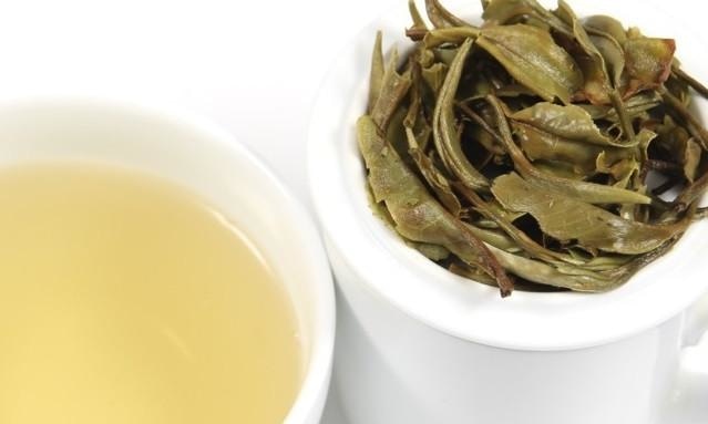 Yunnan Moonlight White Tea Top Grade Yue Guang Bai