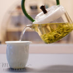 Borosilicate Glass Artisan Teapot with Strainer Hand-blown Tea Kettle Tea Warmer