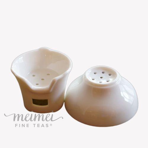 Porcelain Gongfu Tea Strainer Set with Holder